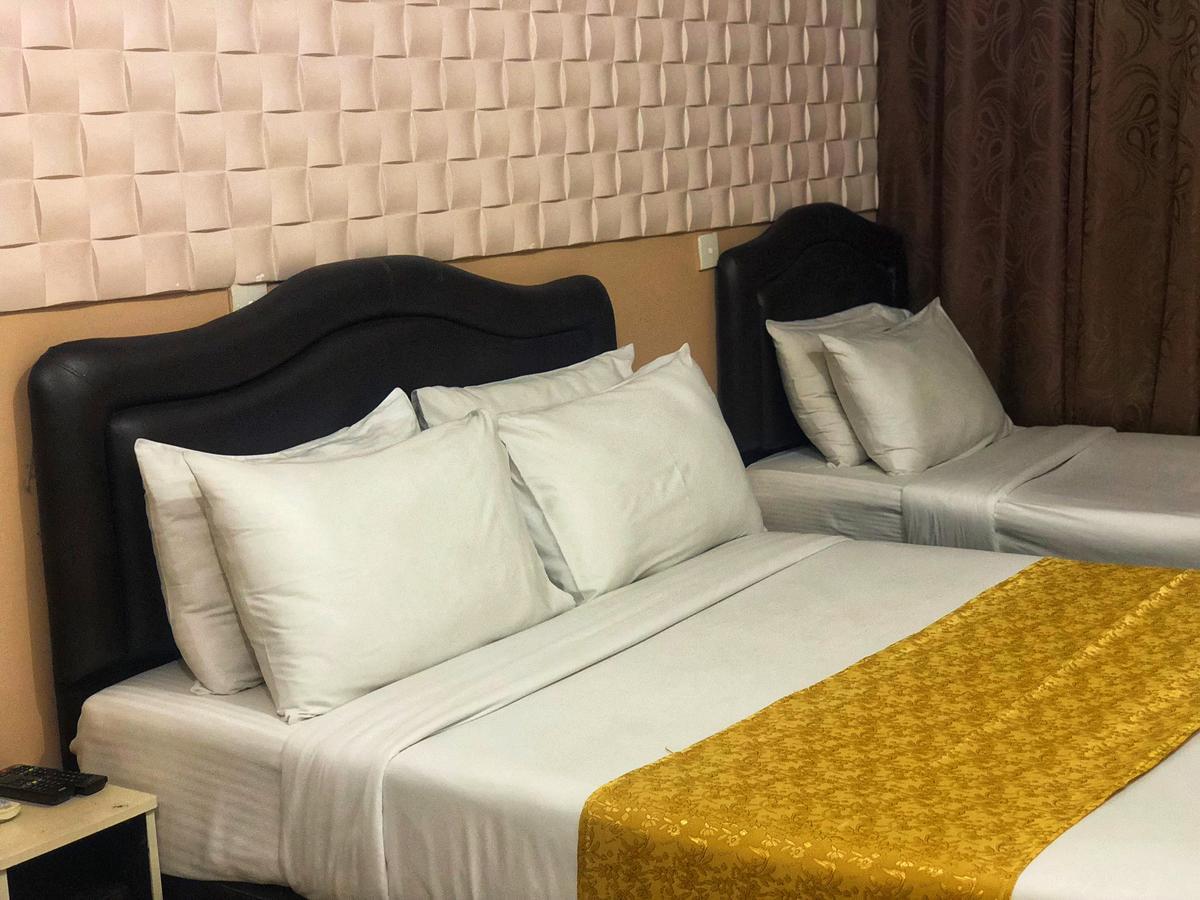 Brize Inn Хулхумале Экстерьер фото